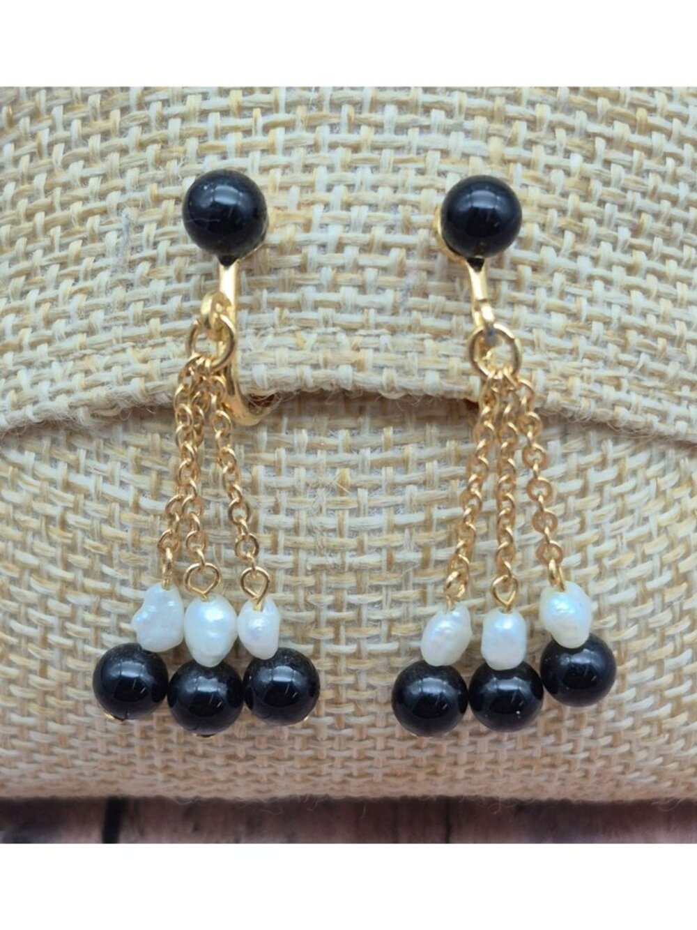 VTG Avon Gold Tone Dangle Drop Clip-On Earrings With Black Beads Faux Pearl 1.5"